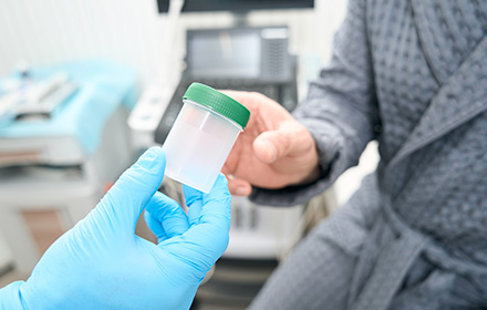 Testing Cup Changing Hands from Toxicologist to Defendant